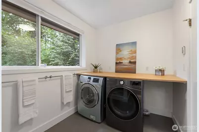 11706 36th Avenue NE, Seattle, WA 98125 - Photo 21