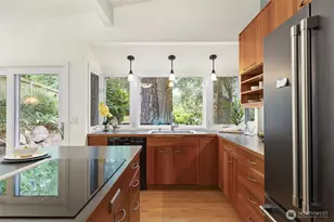 11706 36th Ave NE, Seattle, WA 98125 - Photo 13