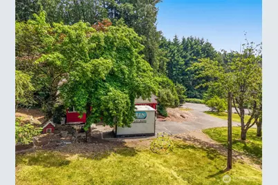 10911 Renton Issaquah Road SE, Issaquah, WA 98027 - Photo 25