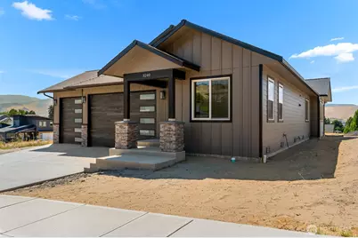 3240 NW Brianna Avenue, East Wenatchee, WA 98802 - Photo 3