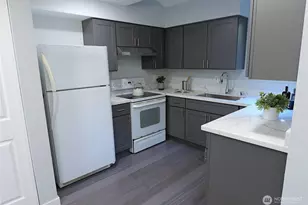 1555 Union Ave NE, Renton, WA 98059 - Photo 9