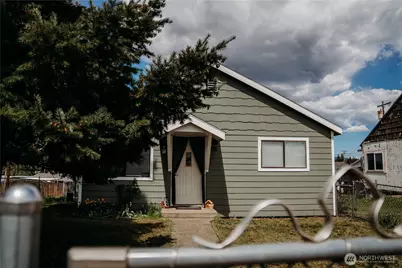 715 E Court Street, Goldendale, WA 98620 - Photo 3