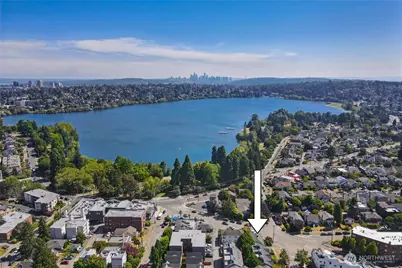 7900 Ashworth Avenue N #7, Seattle, WA 98103 - Photo 23