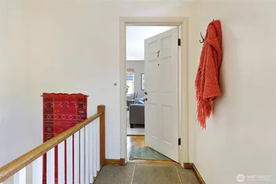 7900 Ashworth Avenue N #7, Seattle, WA 98103 - Photo 3