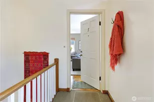 7900 Ashworth Ave N, Seattle, WA 98103 - Photo 3