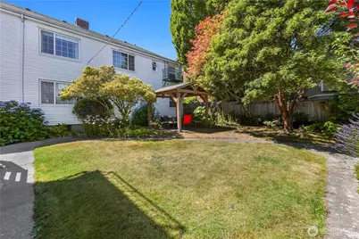7900 Ashworth Avenue N #7, Seattle, WA 98103 - Photo 19