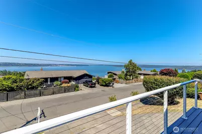 5531 Beverly Avenue NE, Tacoma, WA 98422 - Photo 1