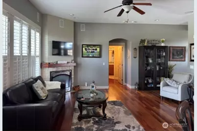 901 Hollow Creek Lane, Yakima, WA 98908 - Photo 7