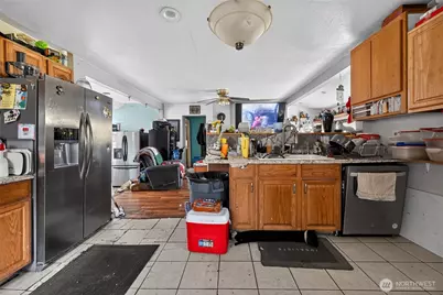207 W Montana Avenue, Roslyn, WA 98941 - Photo 11
