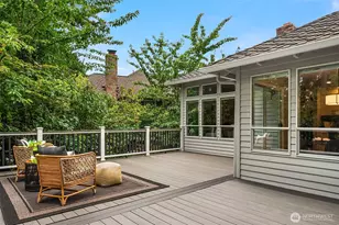 23912 SE 41st St, Sammamish, WA 98029 - Photo 35
