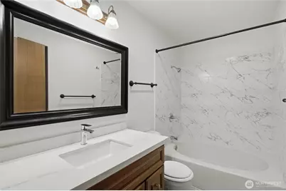 9512 1st Avenue NE #202, Seattle, WA 98115 - Photo 19