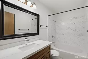 9512 1st Ave NE, Seattle, WA 98115 - Photo 19