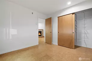 9512 1st Ave NE, Seattle, WA 98115 - Photo 17