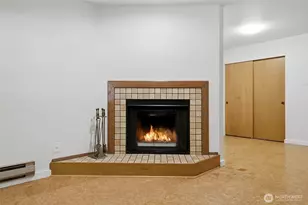 9512 1st Ave NE, Seattle, WA 98115 - Photo 7