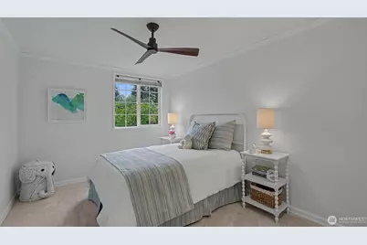 23900 SE 42nd Place S, Sammamish, WA 98029 - Photo 17