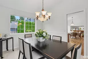 23900 SE 42nd Pl S, Sammamish, WA 98029 - Photo 9