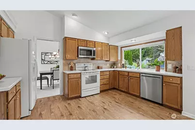 23900 SE 42nd Place S, Sammamish, WA 98029 - Photo 11