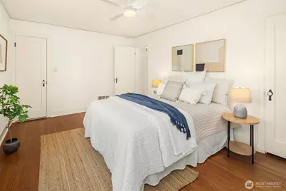 2205 Bigelow Avenue N #6, Seattle, WA 98109 - Photo 19