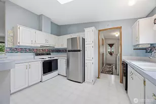 3908 Holtzheimer Trail, Blaine, WA 98230 - Photo 9