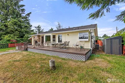 526 Sunset Avenue NE, Ocean Shores, WA 98569 - Photo 33