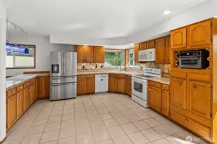 526 Sunset Ave NE, Ocean Shores, WA 98569 - Photo 9