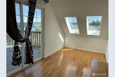 12321 42nd Avenue NE, Seattle, WA 98125 - Photo 9