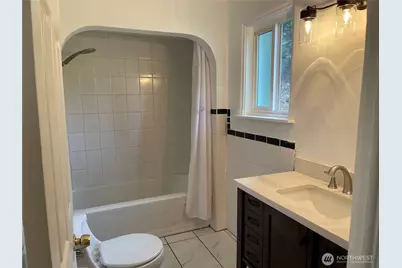 12321 42nd Avenue NE, Seattle, WA 98125 - Photo 7