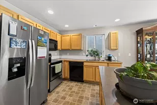 7240 177th St E, Puyallup, WA 98375 - Photo 5