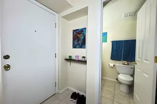 300 10th Ave, Seattle, WA 98122 - Photo 23
