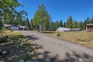 7911 300th St Ct S, Roy, WA 98580 - Photo 3