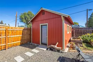 220 N Main St, Kittitas, WA 98934 - Photo 9