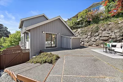 3415 24th Avenue W, Seattle, WA 98199 - Photo 27