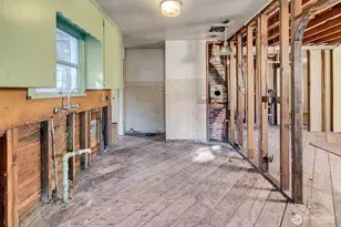 12015 8th Street S, Seattle, WA 98168 - Photo 11