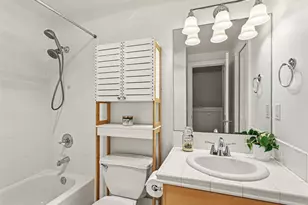 301 W Raye St, Seattle, WA 98119 - Photo 19