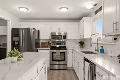 1104 201st Street E, Spanaway, WA 98387 - Photo 11