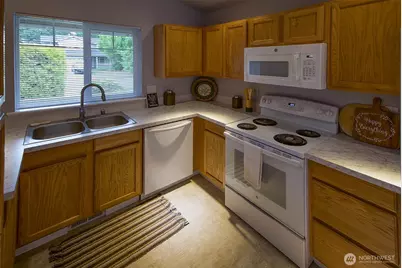 15207 Carter Loop SE, Yelm, WA 98597 - Photo 13