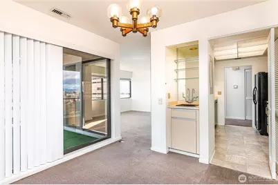 1301 Spring Street #8C, Seattle, WA 98101 - Photo 19
