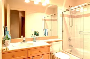 18654 NE 56th Ct, Redmond, WA 98052 - Photo 11