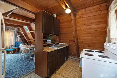 580 E Emerald Lake Drive E, Grapeview, WA 98546 - Photo 7