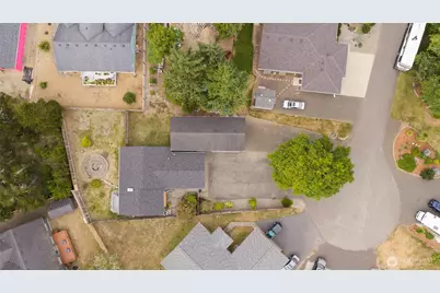 602 Huckleberry Court SE, Ocean Shores, WA 98569 - Photo 33