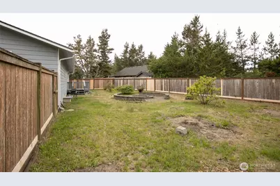 602 Huckleberry Court SE, Ocean Shores, WA 98569 - Photo 31