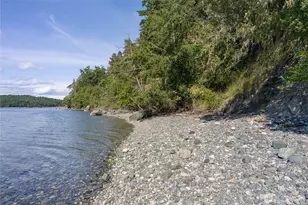 304 Frances Ln, Lopez Island, WA 98261 - Photo 5