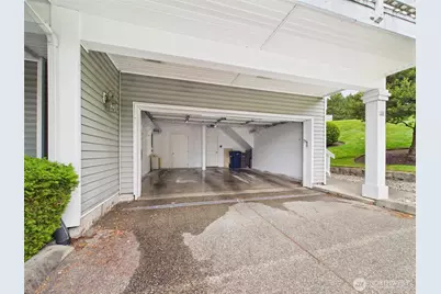 23120 SE Black Nugget Road #A6, Issaquah, WA 98029 - Photo 31