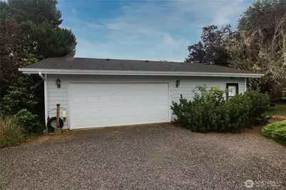 243 Octopus Avenue NE, Ocean Shores, WA 98569 - Photo 5