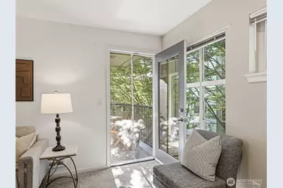 12345 Roosevelt Way NE #310, Seattle, WA 98125 - Photo 13