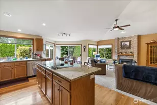 9806 NE 197th St, Bothell, WA 98011 - Photo 11