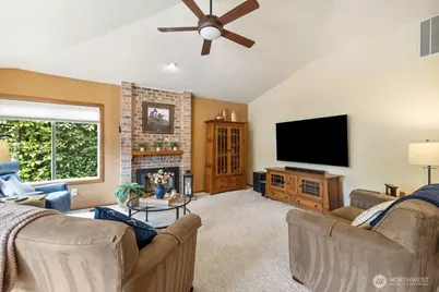 9806 NE 197th Street, Bothell, WA 98011 - Photo 17