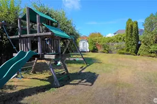 1920 Parkview Dr NE, Tacoma, WA 98422 - Photo 31