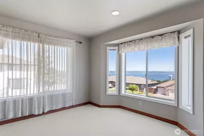 1920 Parkview Drive NE, Tacoma, WA 98422 - Photo 19