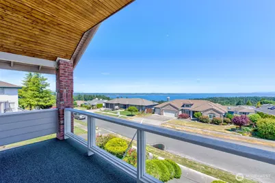 1920 Parkview Drive NE, Tacoma, WA 98422 - Photo 15